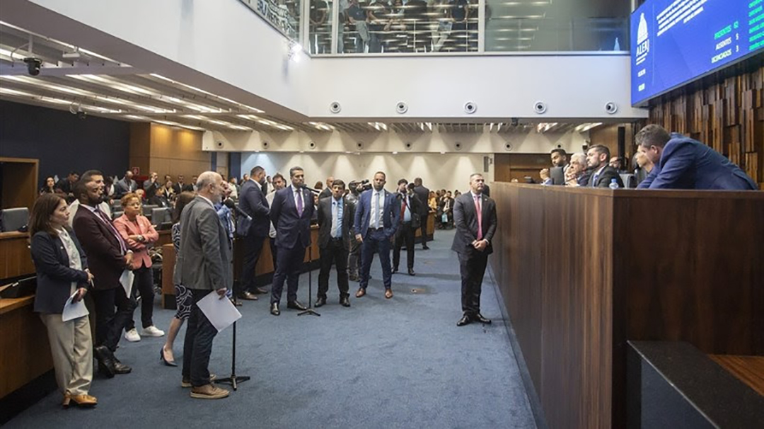 Foto: Banco de Imagens Alerj aprova projeto que prevê reclassificação em concursos com questões anuladas pela justiça