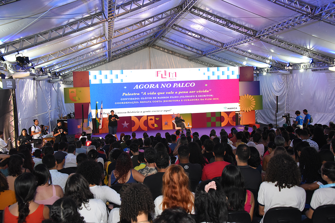 Clóvis de Barros Filho lota auditório da Flim