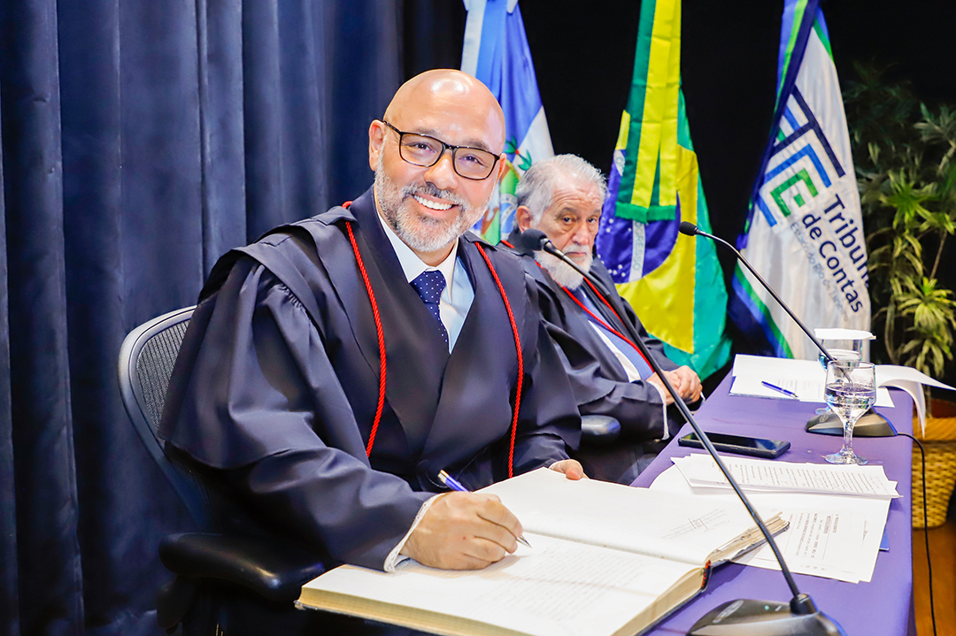 Foto: Divulgação/TCE-RJ Márcio Pacheco toma posse na presidência do TCE-RJ