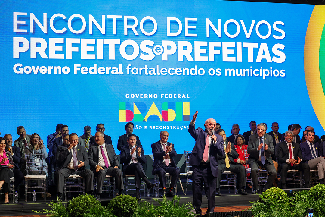 Foto: Fábio Rodrigues Pozzebom/Agência Brasil Lula diz que prefeituras são alicerce para que a União dê certo