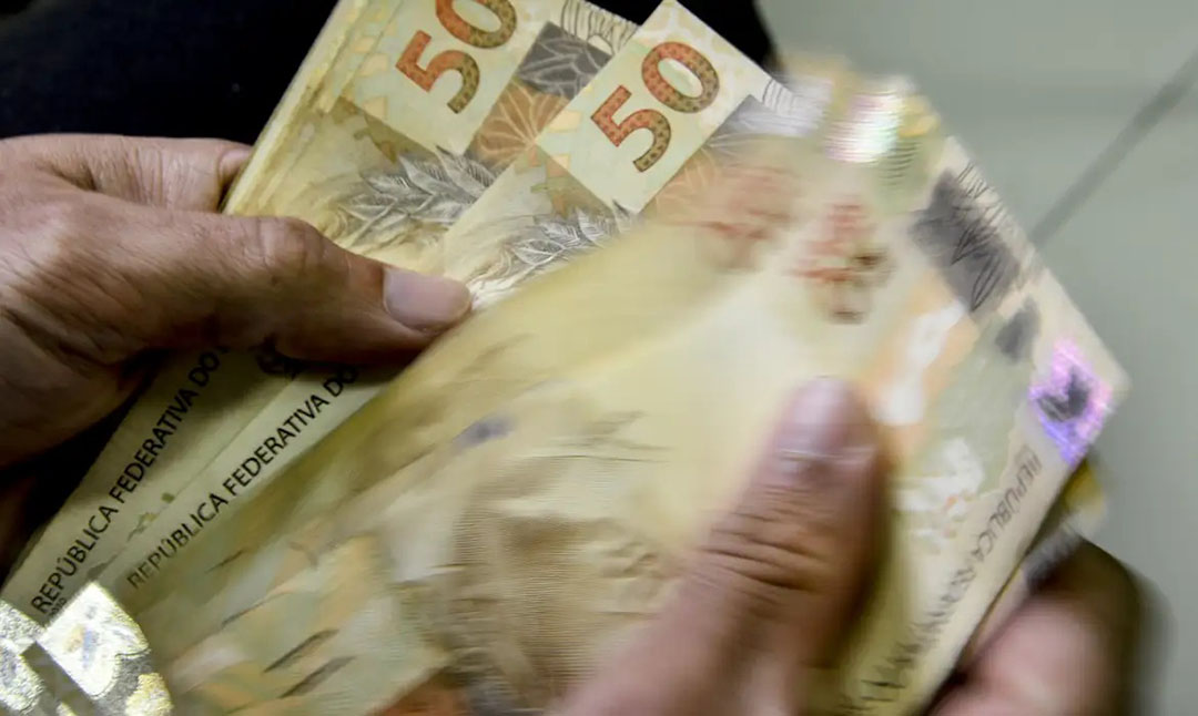 Foto: Marcello Casal Jr./Agência Brasil Arrecadação federal em maio atinge R$ 230 bilhões, recorde para o mês