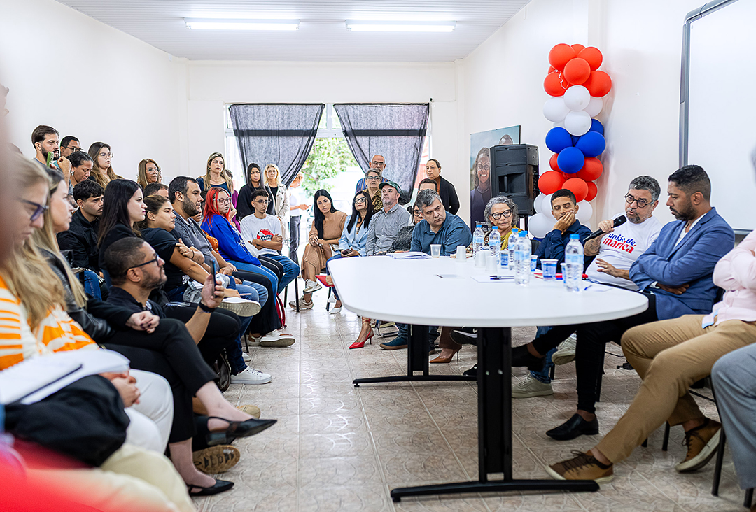 Foto: Bernardo Gomes/Maricá Washington Quaquá anuncia aumento do auxílio financeiro para estudantes do Passaporte Universitário