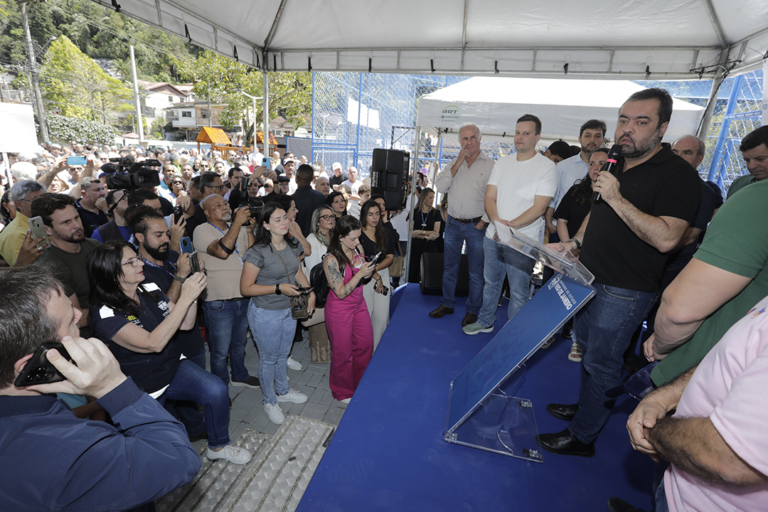 Foto: Divulgação/GOVRJ Cláudio Castro lança Limpa Rio Margens e anuncia novos investimentos em Petrópolis