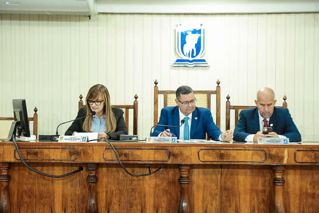 Foto: Art Vídeo/Victor Hugo Processo Seletivo da Educação é abordado no plenário da Câmara de Caxias