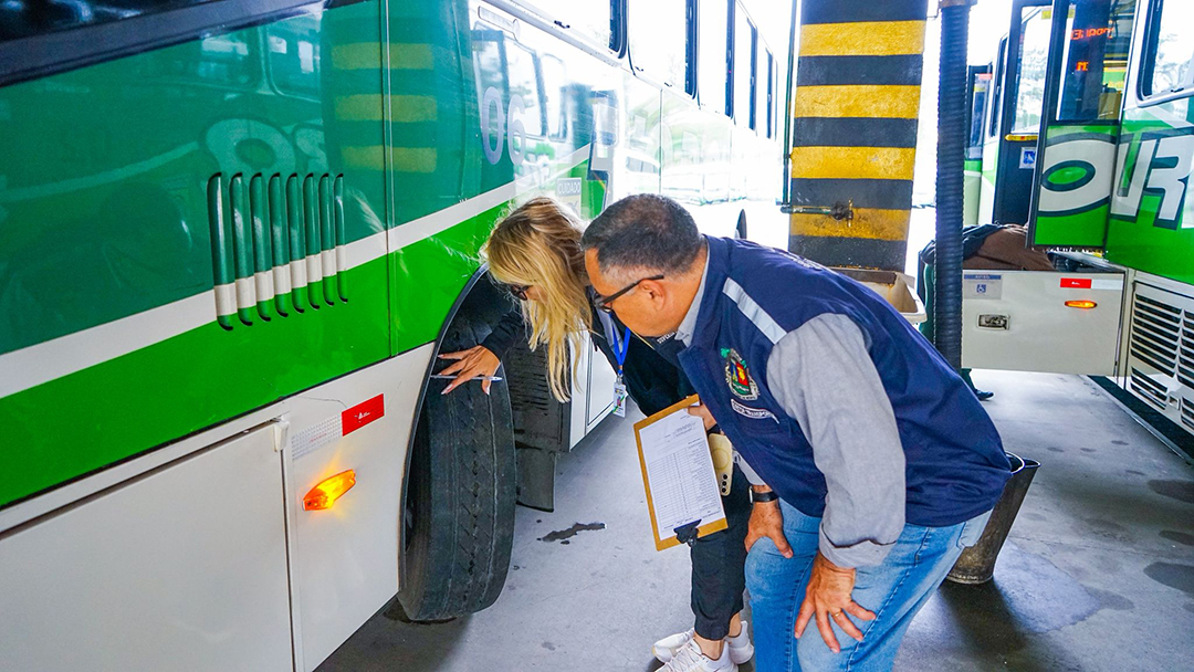Foto: Gilberto Rocha/Meriti Prefeitura de Meriti realiza vistoria anual de ônibus
