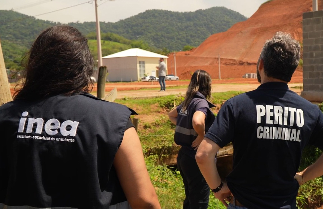 Foto: Divulgação/GOVRJ Governo do Estado interdita e multa em R$ 530 mil empreendimento irregular em Xerém