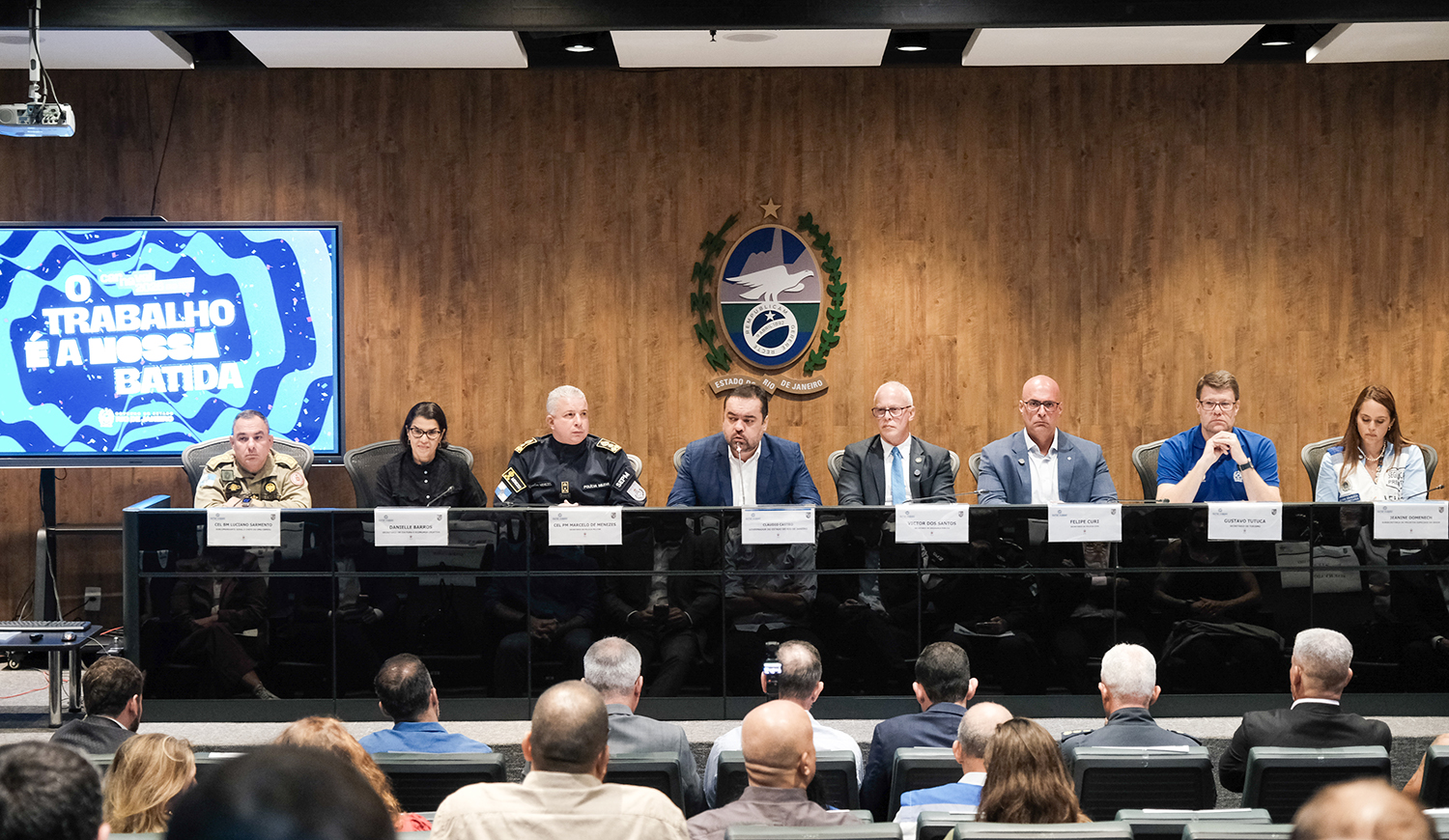 Cláudio Castro anuncia esquema de Carnaval com 26 mil agentes de segurança nas ruas