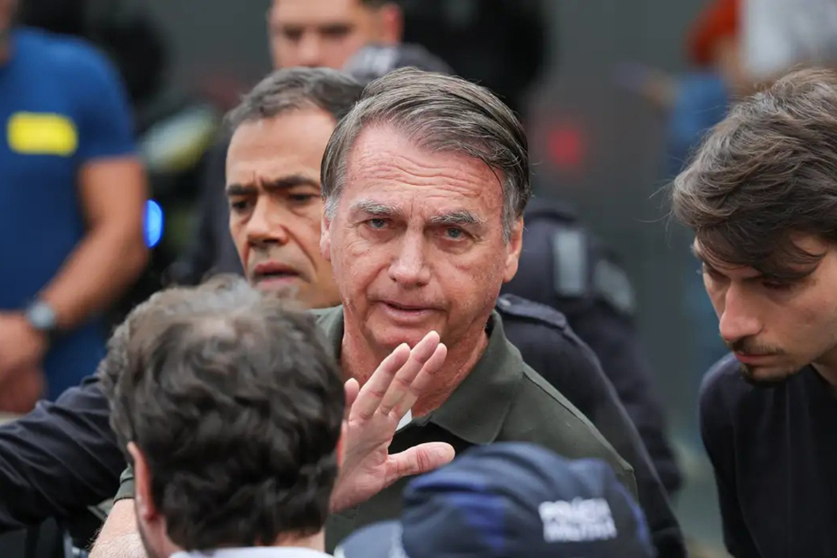 Foto: Fábio Rodrigues Pozzebom/Agência Brasil Alexandre de Moraes concede prisão domiciliar a Bolsonaro
