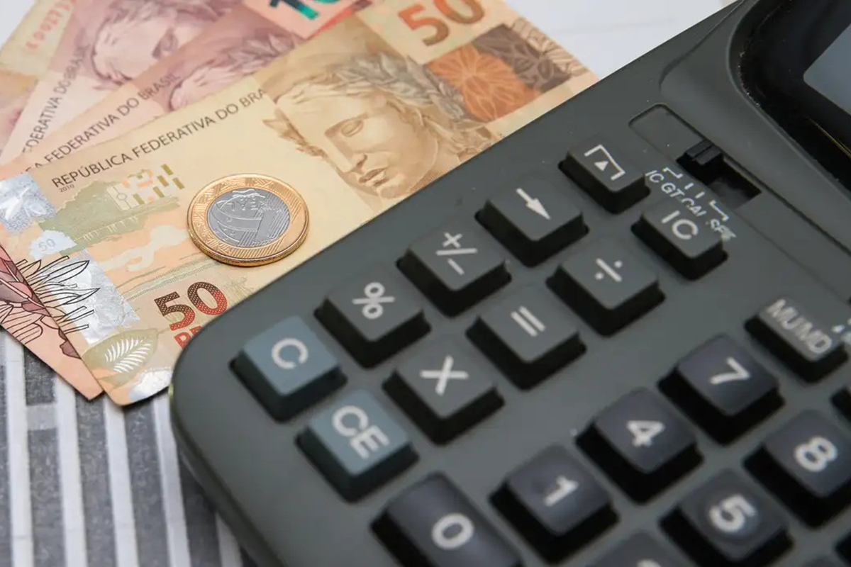 Foto: Marcello Casal Jr./Agência Brasil Boletim Focus: mercado financeiro reduz projeção de inflação para 5,16% em 2026