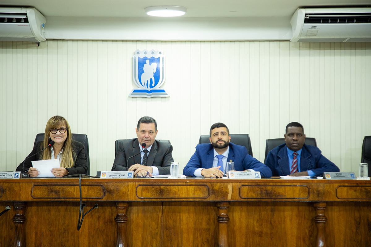 Fotos: Art Vídeo/ Victor Hugo Câmara de Duque de Caxias expede novos projetos e indicações com foco em infraestrutura, saúde e educação