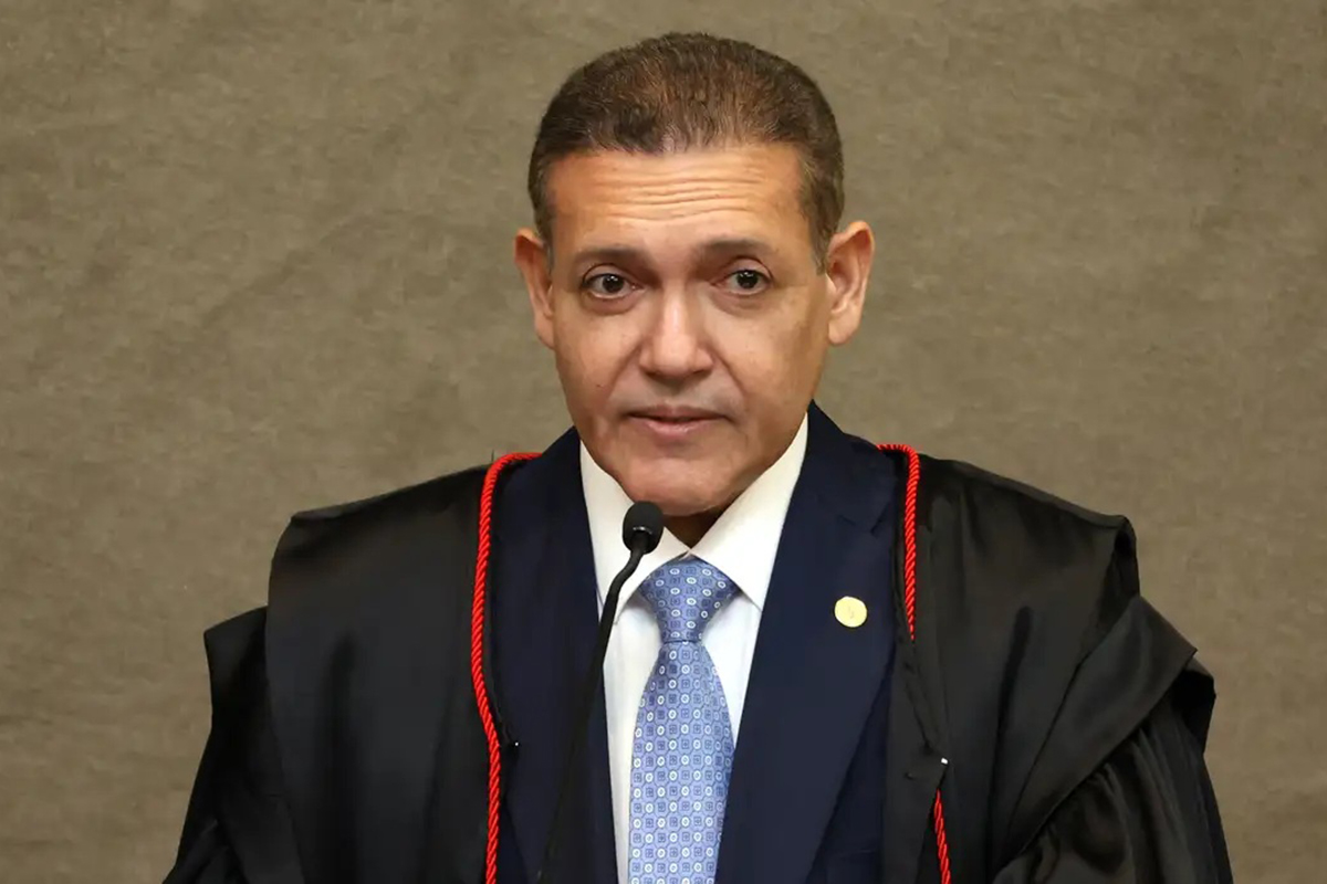 Nunes Marques volta a suspender canal 'Exército do Lula' no WhatsApp por falta de registro